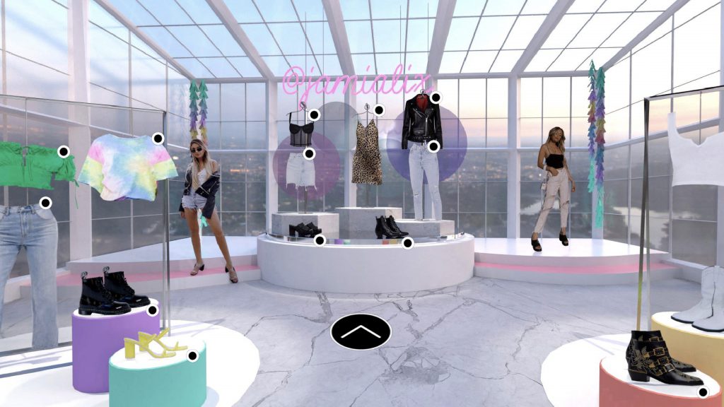 Metaverse Shopping Platform Innovation Users in the Next Generation of E-Commerce